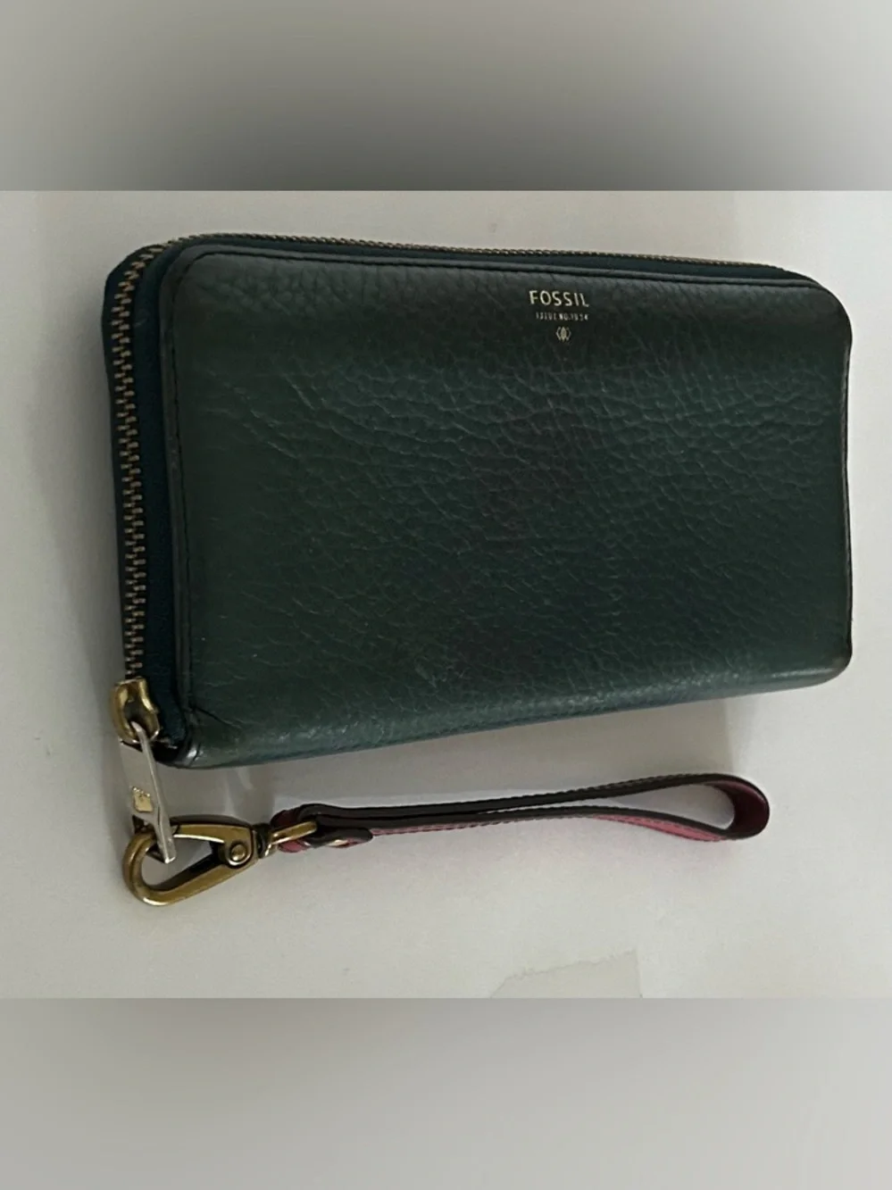 Fossil Green Leather Zip Around Wallet Wristlet Clutch